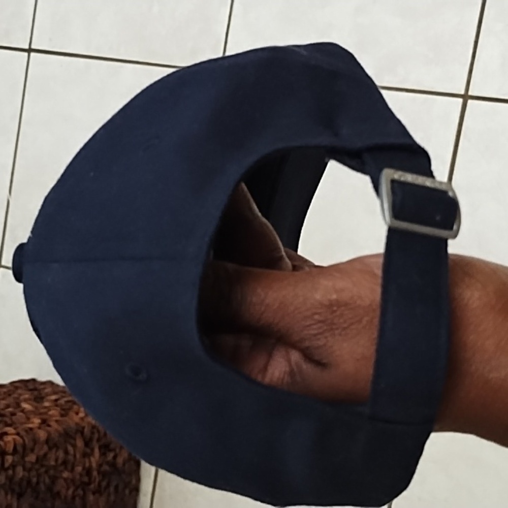 Calvin Klein Baseball Cap - Picture 2 of 4